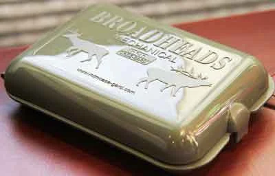 MTM MECHANICAL BROADHEAD CASE - HOLDS 6 BROADHEADS ARMY GREEN - Image 2