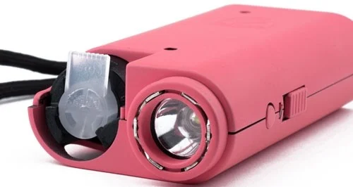 GUARD DOG OLYMPIAN 3-IN-1 PINK - STUN GUN/LIGHT/PEPPER SPRAY - Image 3
